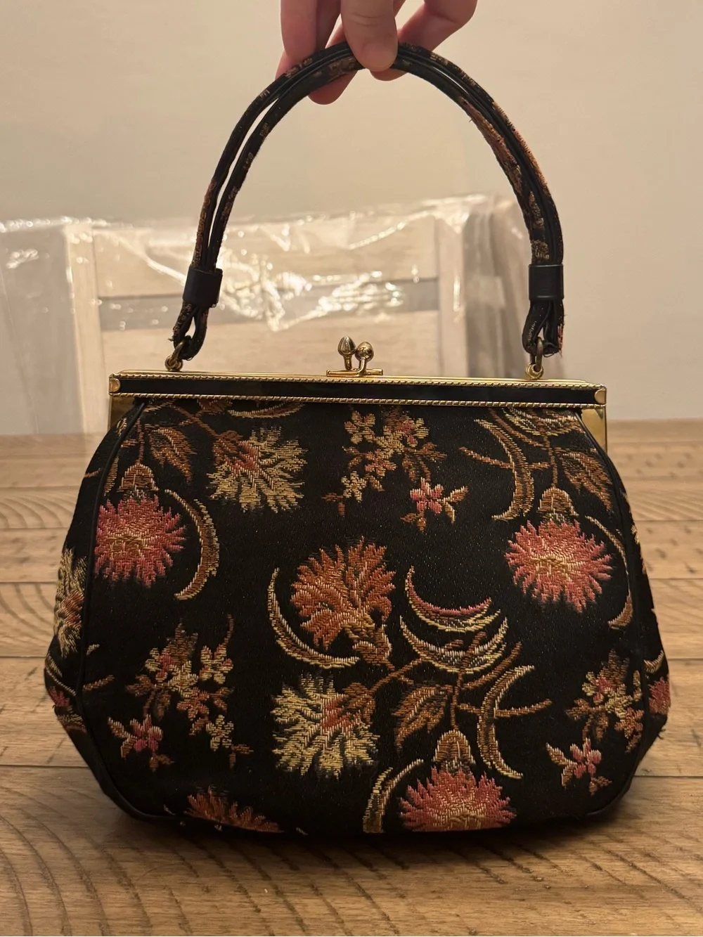 Vintage CARA Floral Elegant Handbag, 80s